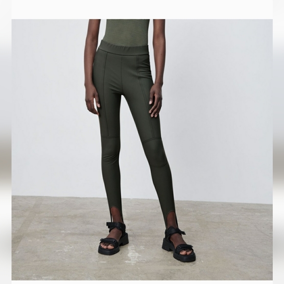 NWT Zara Stirrup Leggings With Topstiching Size Small - Picture 3 of 10